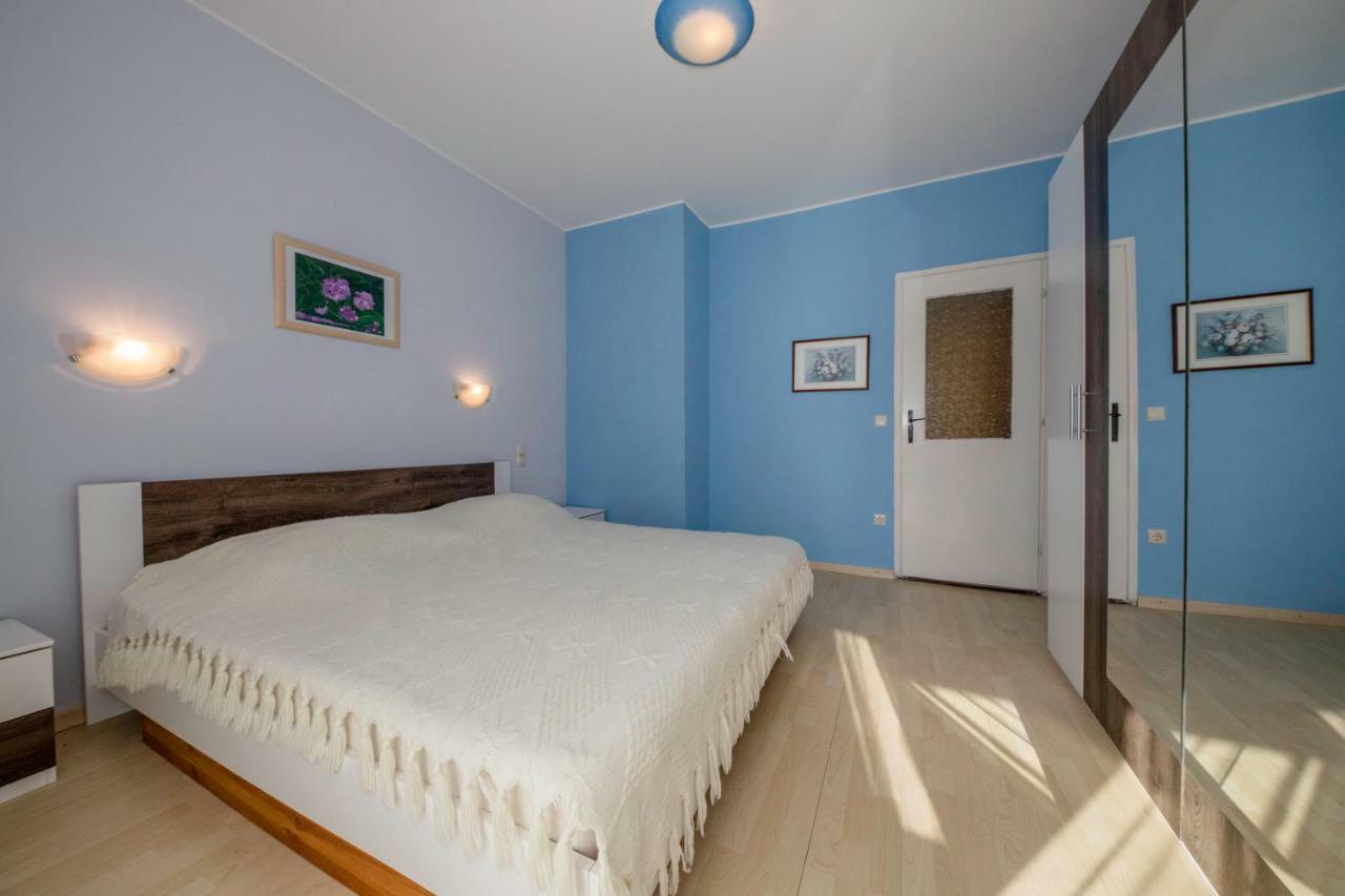 Apartment Marina